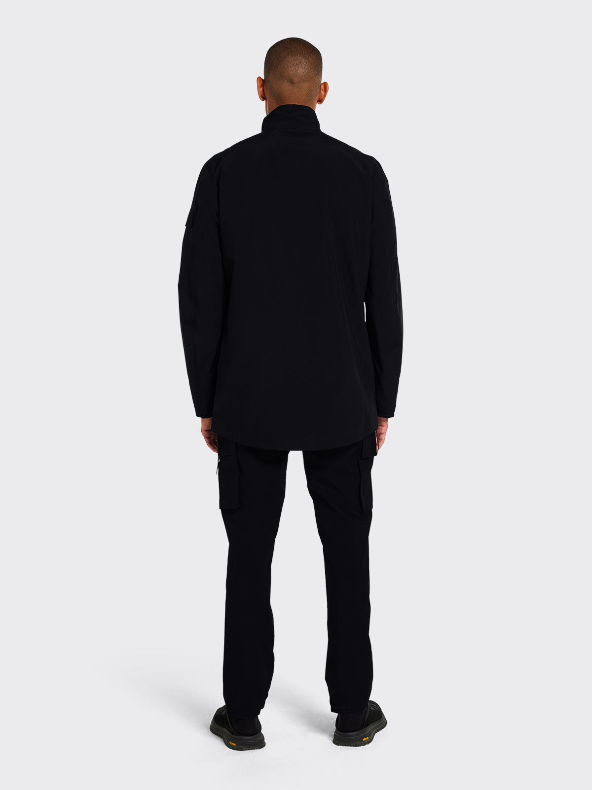 Man dressed in Godøy jacket from Blæst in Black