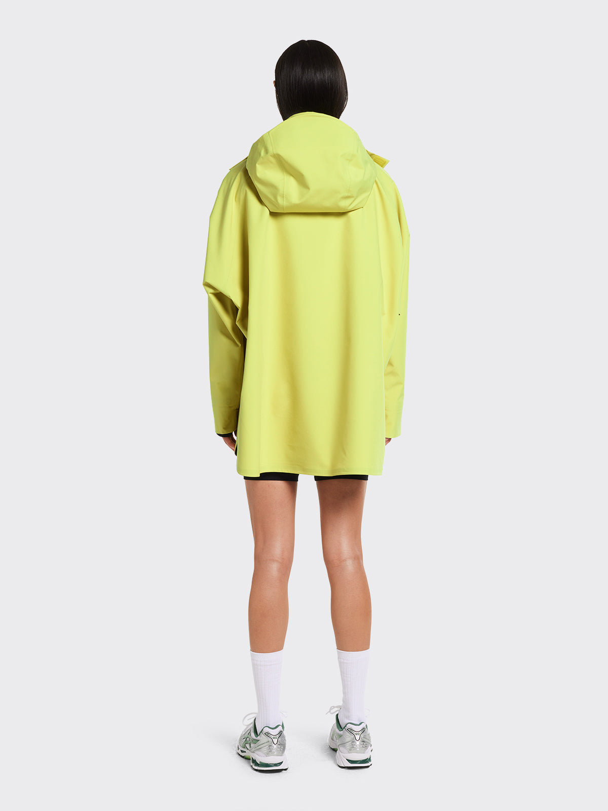 Voss poncho in the color Muted Lime by Blæst