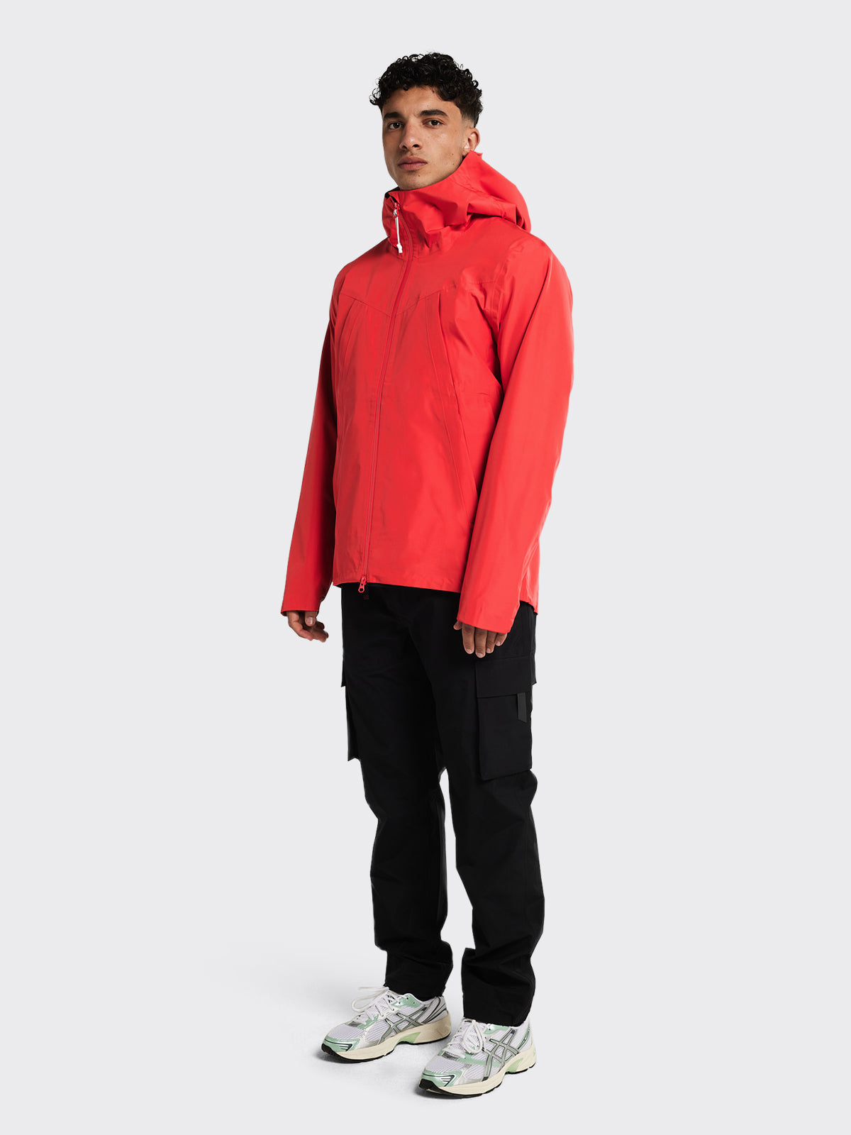 Man dressed in Helleren RS jacket by Blæst in the color Pat Red